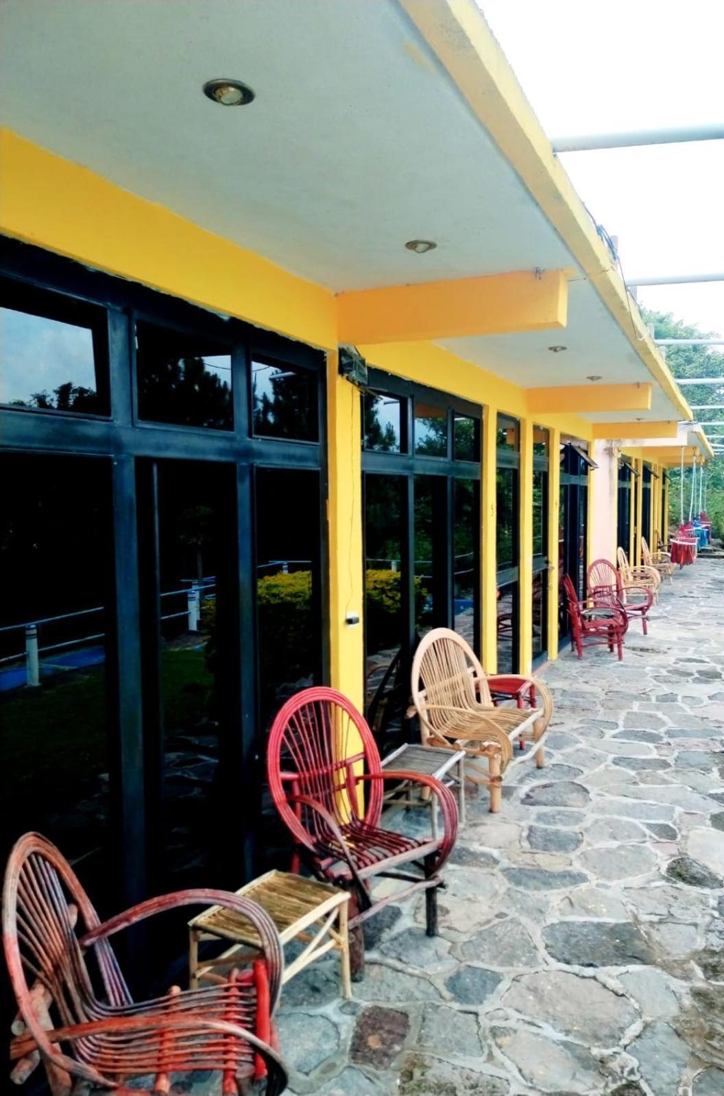 Hotel Porto Bello 산 페드로 라 라구나 외부 사진